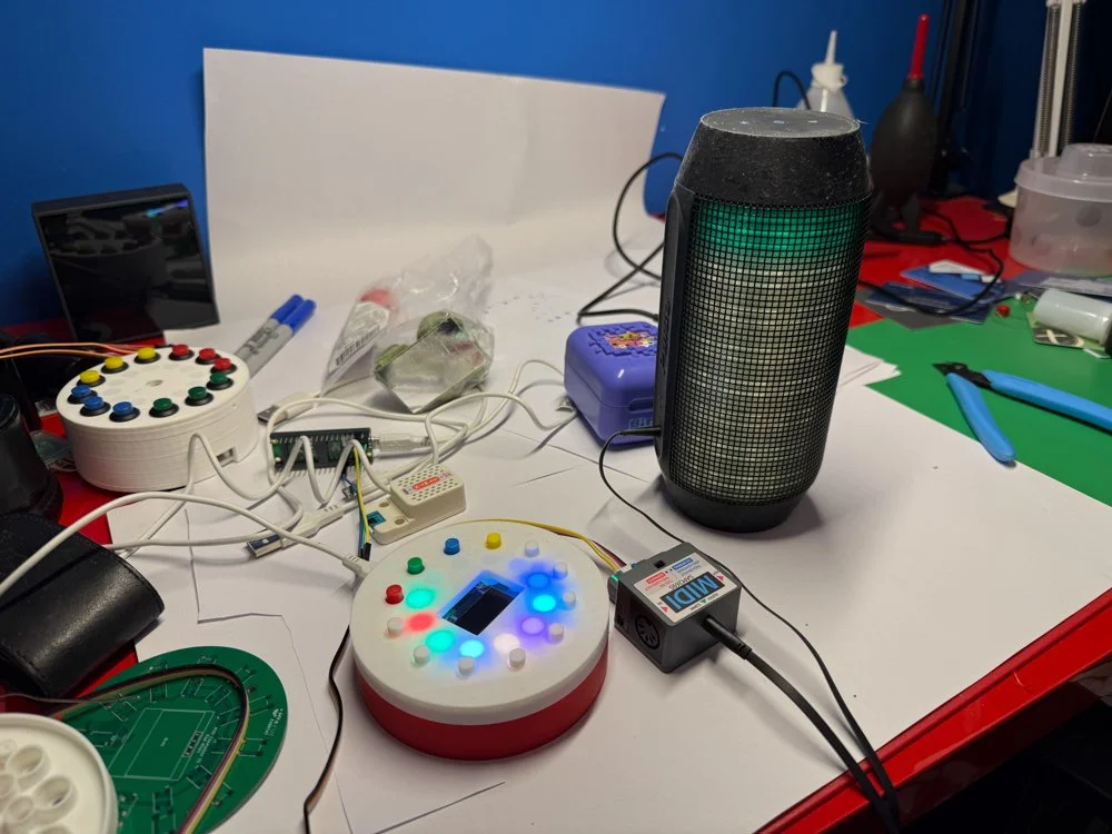 Return of the PICO MIDI CheeseBox — robmiles.com